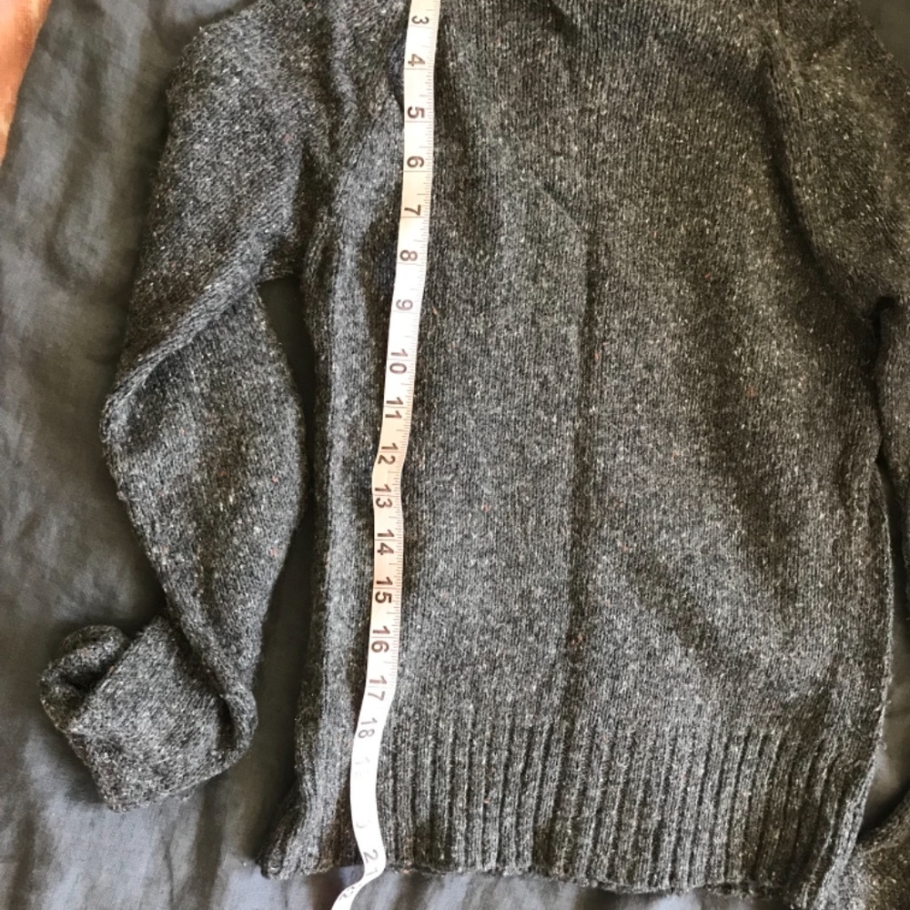 Zara sweater. - Picture 3 of 6